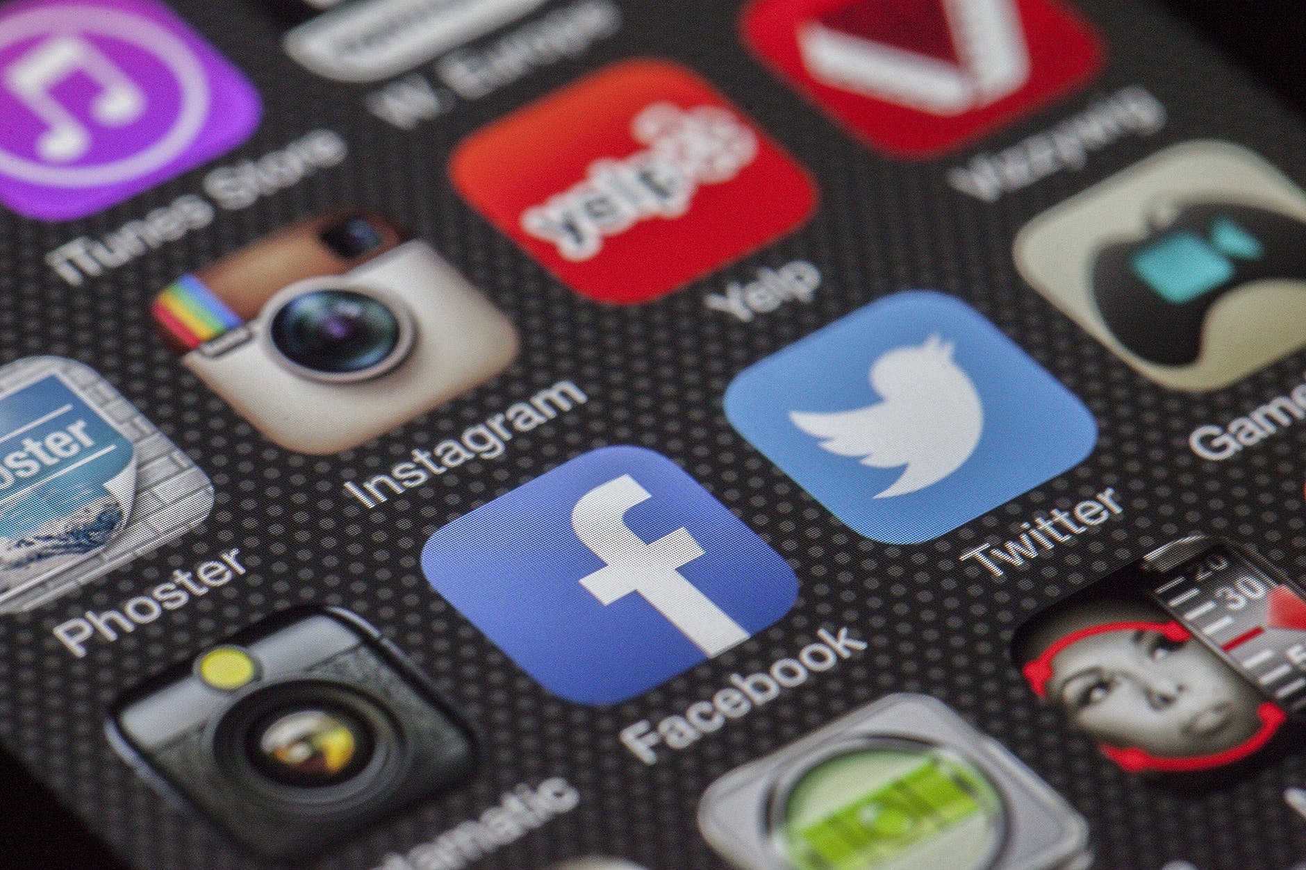 Why is Rising above Social Media Noise Crucial for Modern Businesses?